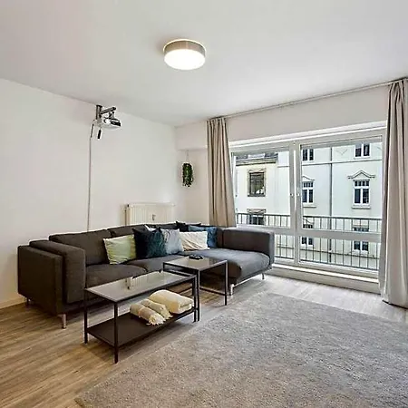 Modernes Mit Heimkino Und Netflix 호텔